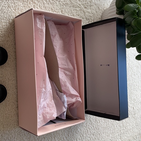 New BCBGeneration Pointed Leopard Mule Shoes - Picture 8 of 11